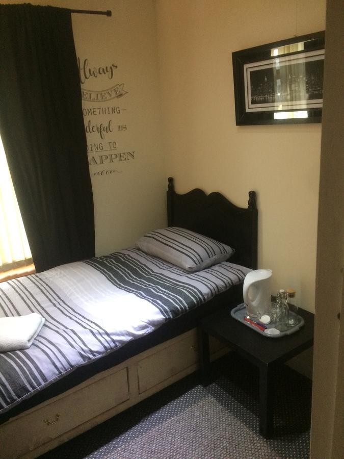 Bed and Breakfast Ryan Place Белфаст Экстерьер фото
